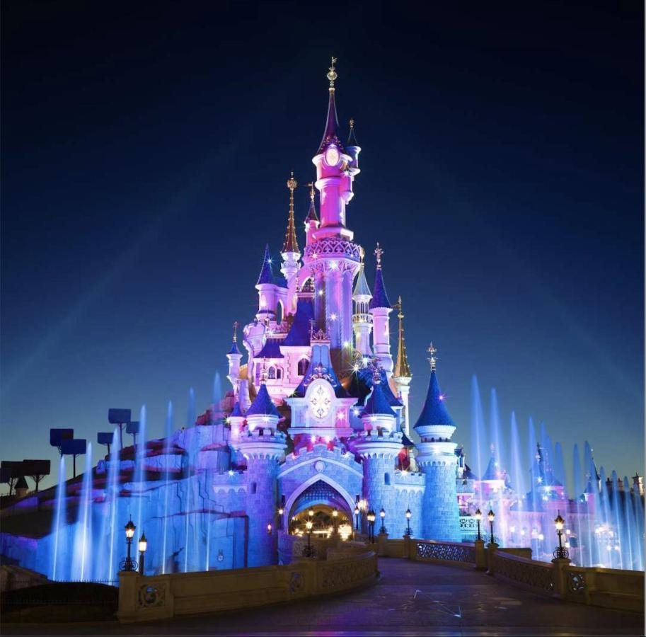 *Disneyland-Paris* 8Pers, Wifi, 2 Parkings سيري المظهر الخارجي الصورة